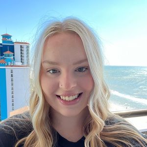 Meet your Posher, Kaitlyn